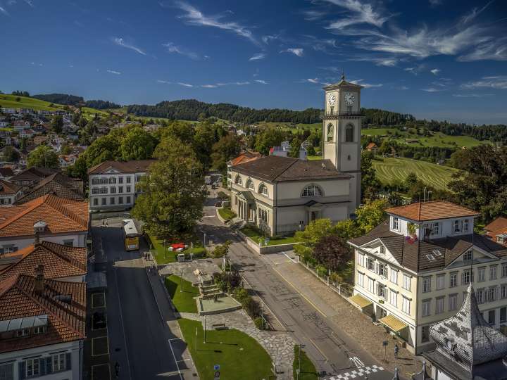 À propos de femmes, de paix et de Heiden
