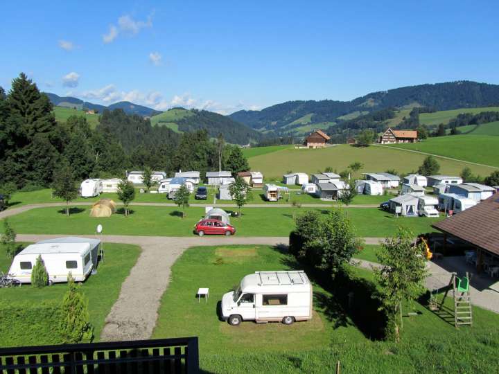 Bächli camping