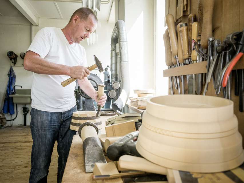 Weissküferei Hans Reifler - Besuch inkl. Holzbrettli verzieren  