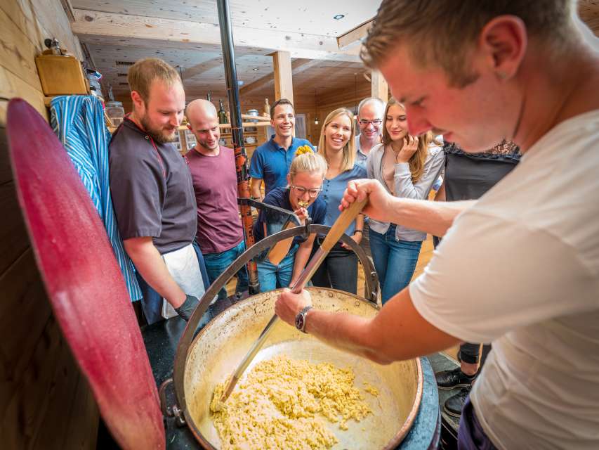 Appenzeller Schaukäserei - Chäshörnli selber kochen